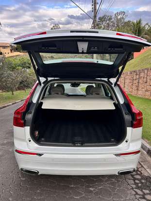 VOLVO-XC60-2019