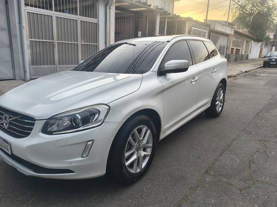 VOLVO XC60 2.0 T5 INSCRIPTION GASOLINA 4P AUTOMÁTICO