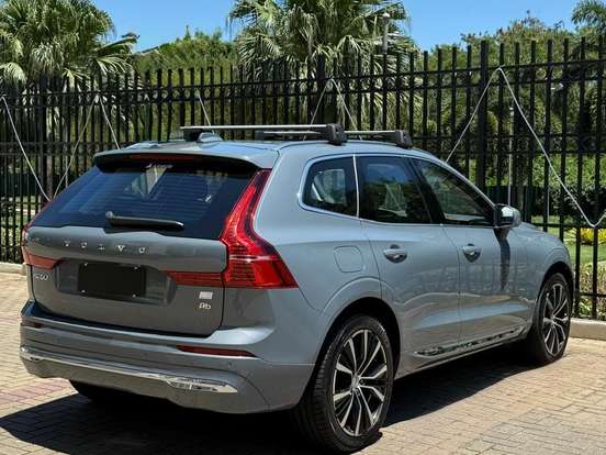 VOLVO-XC60-2.0 T8 RECHARGE PLUS AWD GEARTRONIC VOLVO-XC60-2022