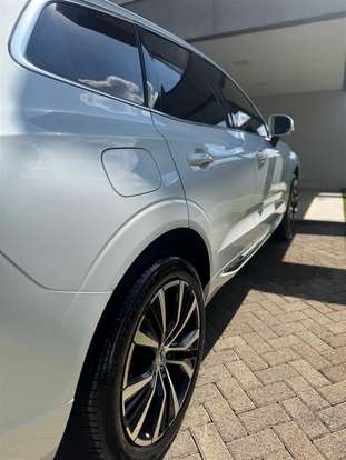VOLVO-XC60-2022