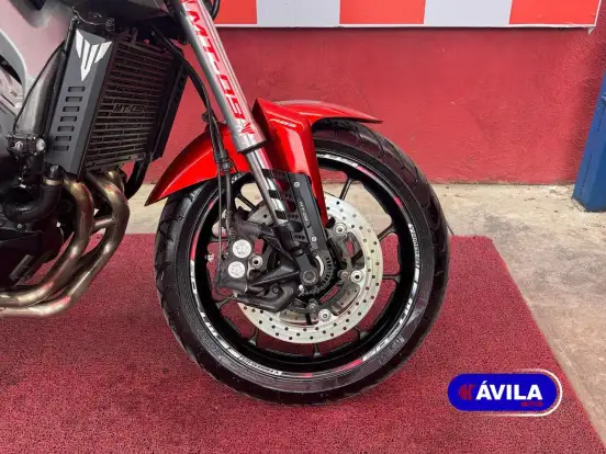 YAMAHA-MT-09-2016