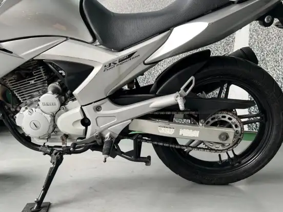 YAMAHA-YS 250 FAZER YAMAHA-YS 250 FAZER-2012