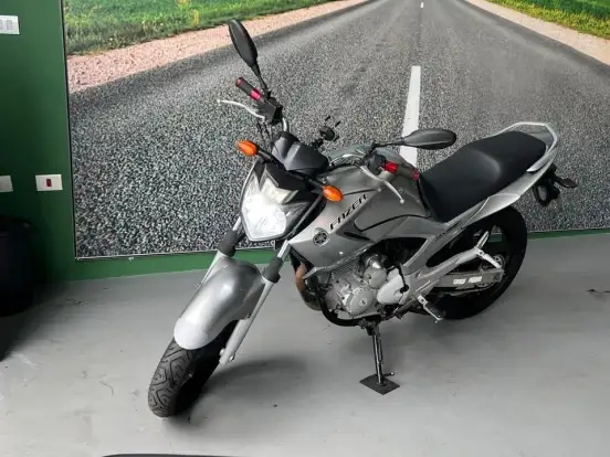 YAMAHA-YS 250 FAZER YAMAHA-YS 250 FAZER-2012