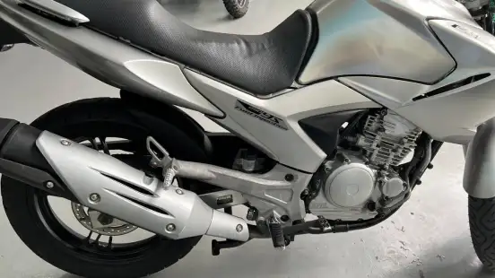 YAMAHA-YS 250 FAZER-2012