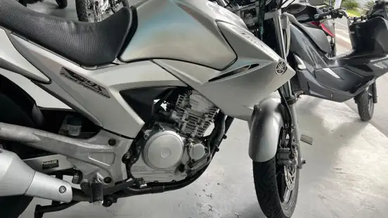 YAMAHA-YS 250 FAZER-2012