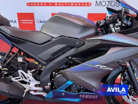 YAMAHA-YZF R15-2024