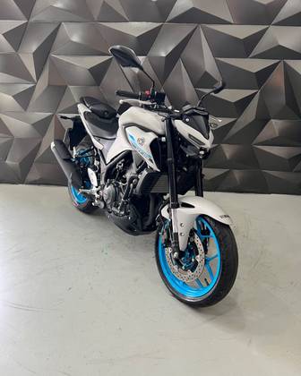 YAMAHA MT-03 CONNECTED ABS 