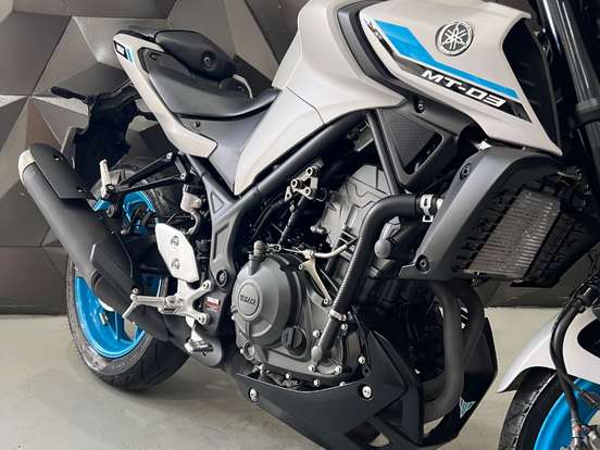 YAMAHA-MT-03 CONNECTED ABS YAMAHA-MT-03 CONNECTED ABS-2025