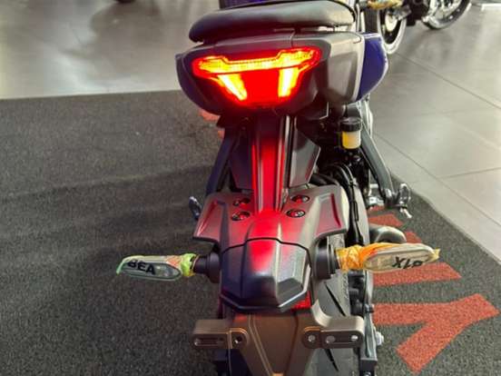 YAMAHA-MT-07 CONNECTED ABS YAMAHA-MT-07 CONNECTED ABS-2025