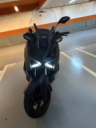 YAMAHA XMAX 300 CONNECTED ABS 