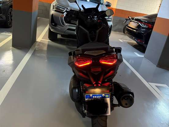 YAMAHA-XMAX 300 CONNECTED ABS YAMAHA-XMAX 300 CONNECTED ABS-2026