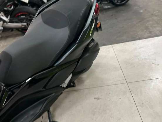 YAMAHA-XMAX 250 CONNECTED ABS YAMAHA-XMAX 250 CONNECTED ABS-2025