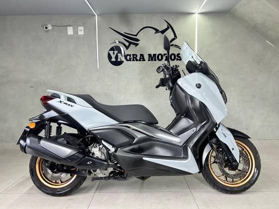 YAMAHA XMAX 300 CONNECTED ABS 