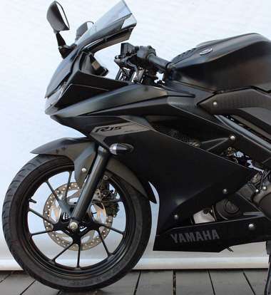 YAMAHA-YZF R15-2025