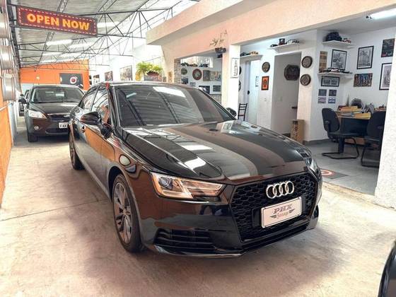 AUDI A4 2.0 TFSI AMBIENTE GASOLINA 4P S TRONIC