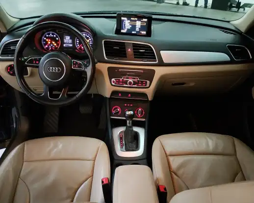 AUDI-Q3-2016