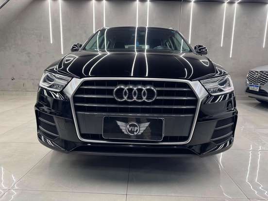 AUDI-Q3-2018