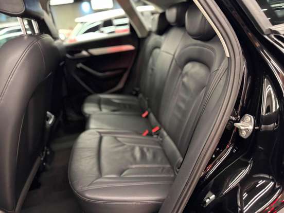 AUDI-Q3-2018