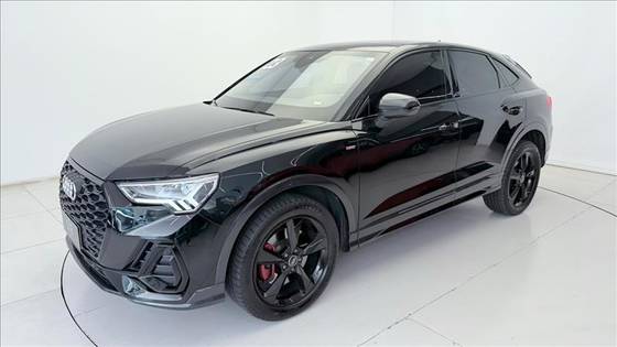 AUDI Q3 2.0 40 TFSI GASOLINA SPORTBACK PERFORMANCE BLACK QUATTRO TIPTRONIC
