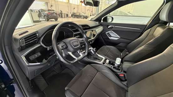 AUDI-Q3-2020