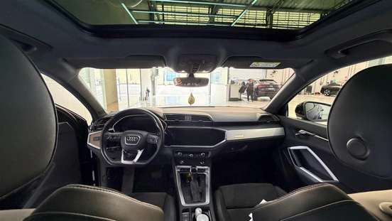 AUDI-Q3-2020