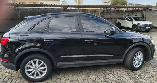 AUDI-Q3-2018