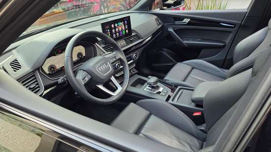 AUDI-Q5-2023