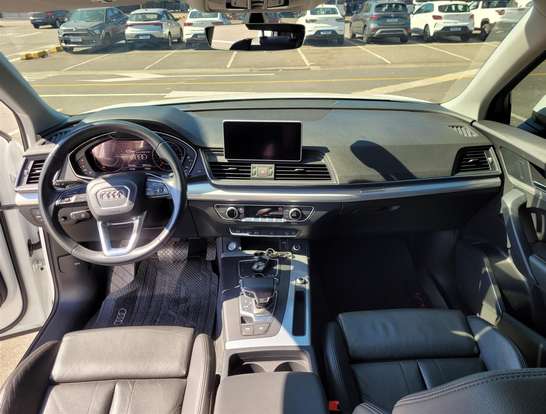 AUDI-Q5-2020