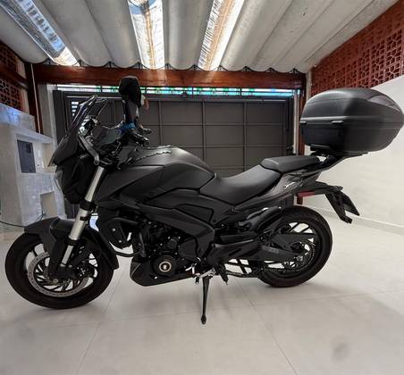 BAJAJ DOMINAR 400 