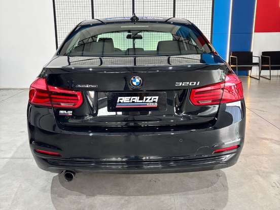 BMW-320i-2.0 SPORT 16V TURBO ACTIVE FLEX 4P AUTOMÁTICO BMW-320i-2017