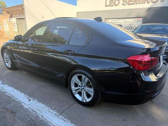 BMW-320i-2016