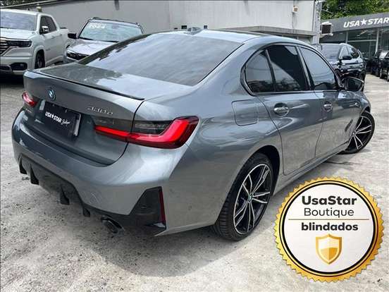 BMW-330e-2023