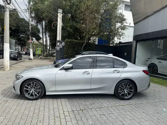 BMW-330i-2.0 16V TURBO GASOLINA SPORT AUTOMÁTICO BMW-330i-2019