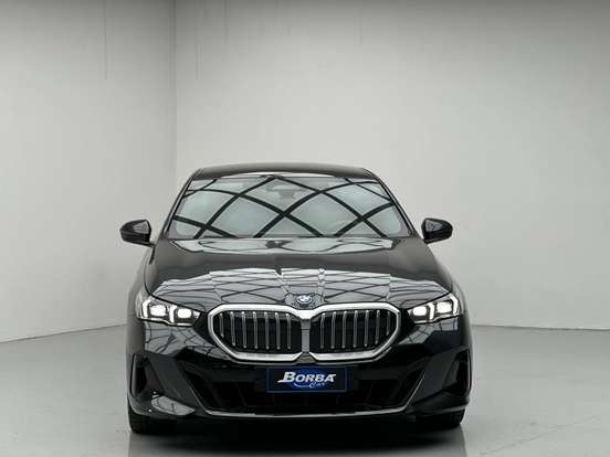 BMW-530e-2024