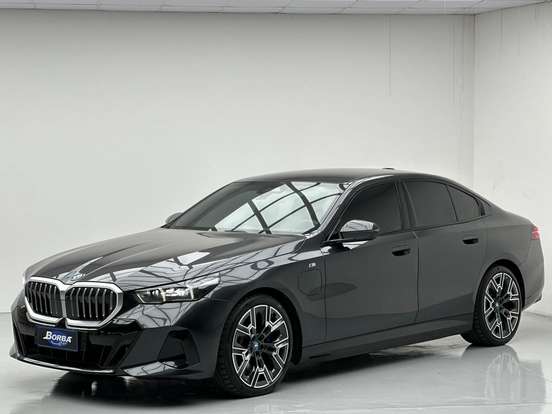 BMW-530e-2024