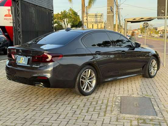 BMW-530i-2017