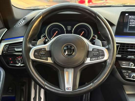 BMW-530i-2017