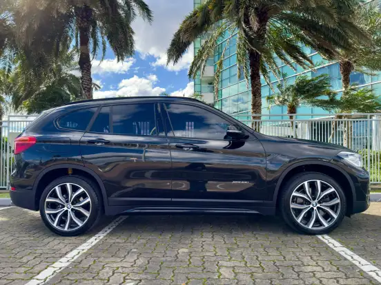 BMW-X1-2017