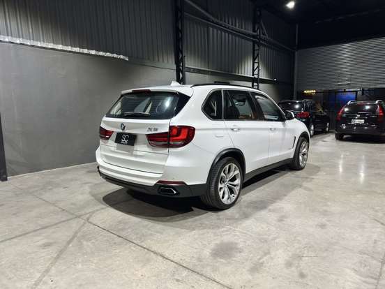 BMW-X5-3.0 4X4 30D I6 TURBO DIESEL 4P AUTOMÁTICO BMW-X5-2017