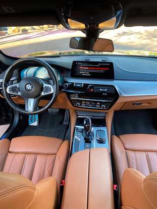 BMW-540i-2017