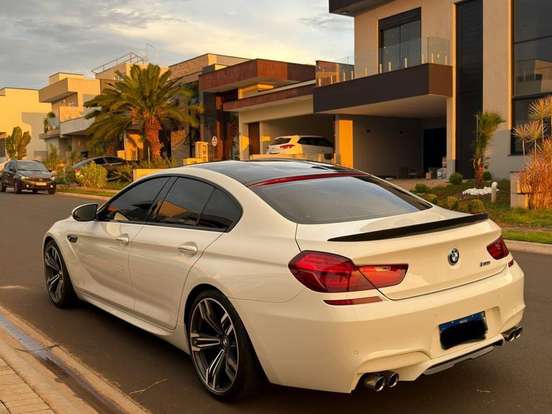 BMW-M6-4.4 GRAN COUPÉ V8 32V GASOLINA 4P AUTOMÁTICO BMW-M6-2015