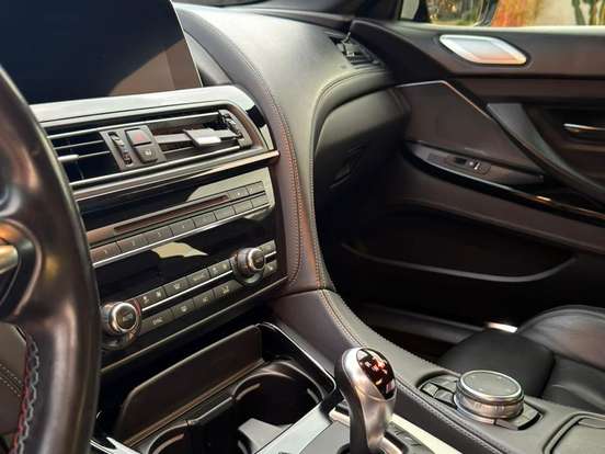 BMW-M6-4.4 GRAN COUPÉ V8 32V GASOLINA 4P AUTOMÁTICO BMW-M6-2015