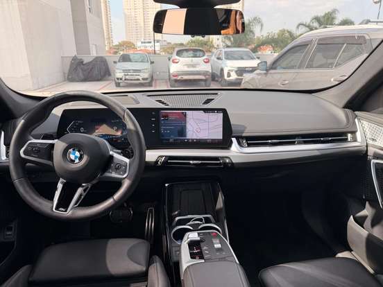BMW-X1-2025