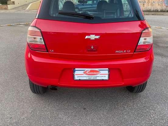 CHEVROLET-AGILE-2012