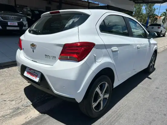 CHEVROLET-ONIX-1.4 MPFI LTZ 8V FLEX 4P AUTOMÁTICO CHEVROLET-ONIX-2017