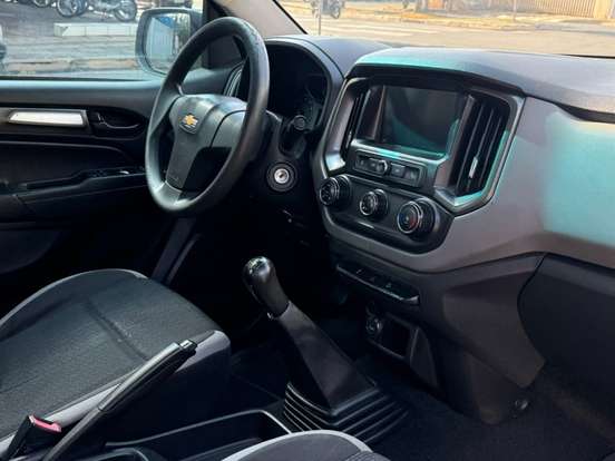 CHEVROLET-S10-2.5 ADVANTAGE 4X2 CD 16V FLEX 4P MANUAL CHEVROLET-S10-2018
