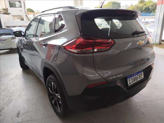 CHEVROLET-TRACKER-2021