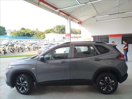 CHEVROLET-TRACKER-2021