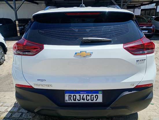 CHEVROLET-TRACKER-2024