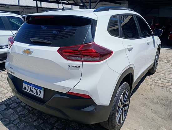 CHEVROLET-TRACKER-2024